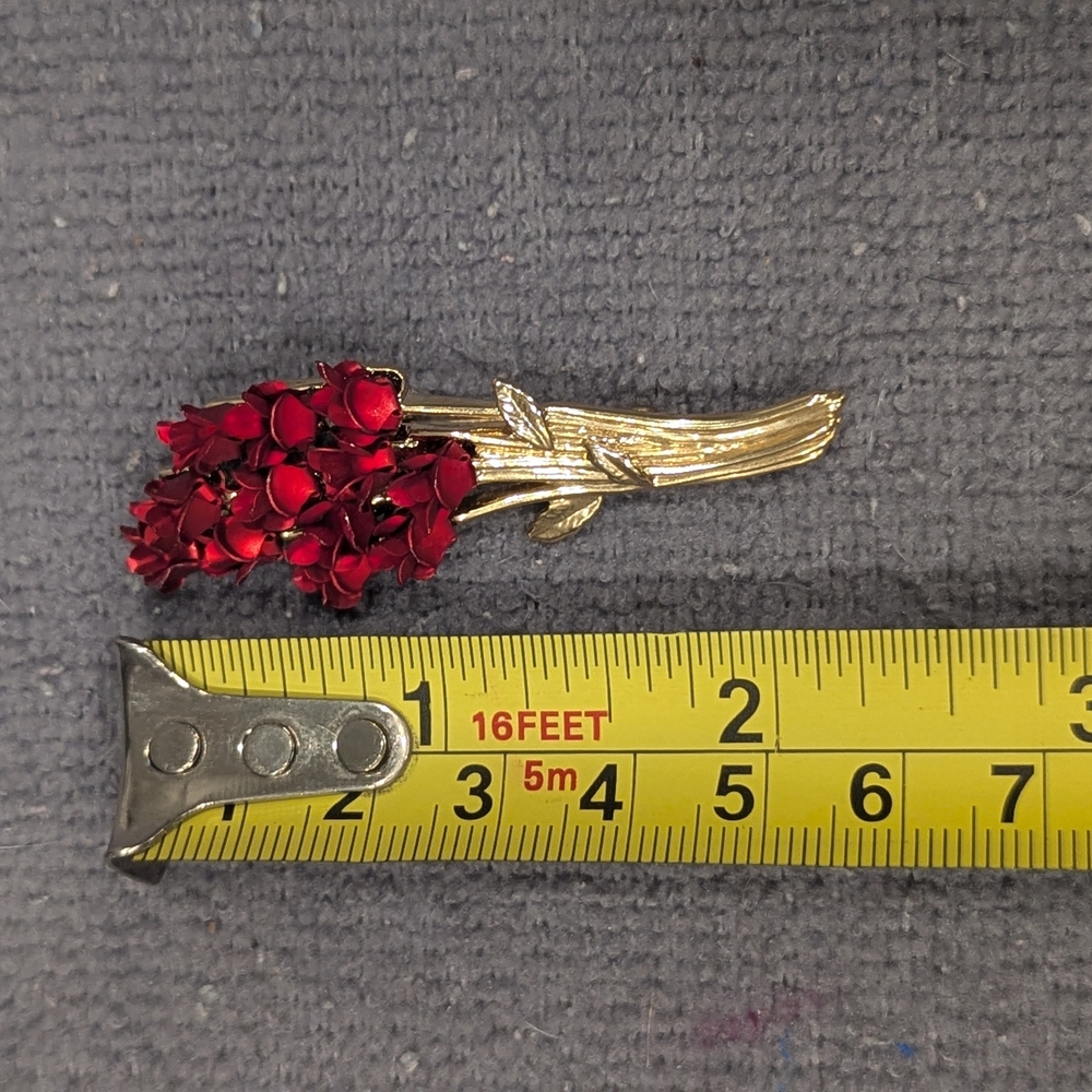 Vintage Red Enamel Rose Bouquet Brooch | Gold-Ton… - image 3